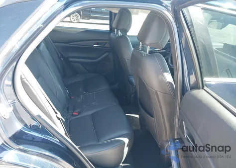 2021 Mazda Cx-30 Preferred z USA, uszkodzony, nr VIN 3MVDMBCL5MM217343